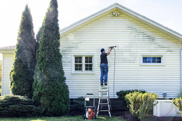 Fence Pressure Washing in Fruitland, IA